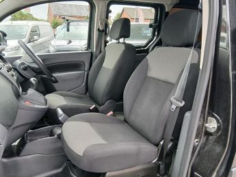 Renault Kangoo Maxi Kangoo Maxi  Window Van 0.0 Automatic Electric 0.0 4dr Crew Van 