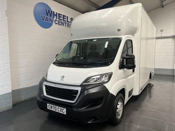 Peugeot Boxer 2.2 BlueHDi 335 Built for Business Low Loader Luton 4dr Diesel M