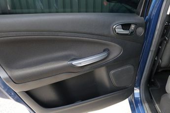 Ford Galaxy TDCi Titanium