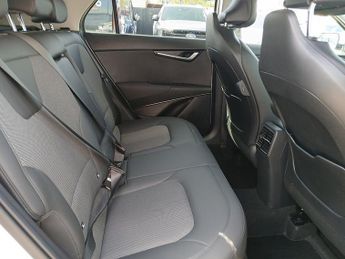 Kia Niro GDi 3