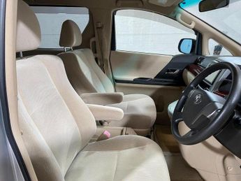 Toyota Alphard 2.4 5DR 8 Seat Alphard 240X MPV Petrol
