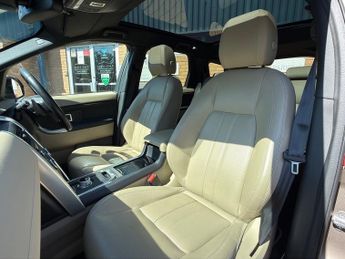 Land Rover Discovery Sport TD4 HSE Black