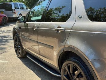 Land Rover Discovery Sport TD4 HSE Black