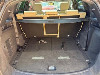 Land Rover Discovery Sport TD4 HSE Black