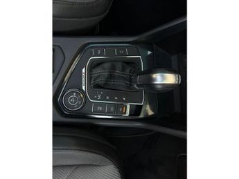 Volkswagen Tiguan 2.0 TDI BlueMotion Tech R-Line SUV 5dr Diesel DSG 4Motion Euro 6