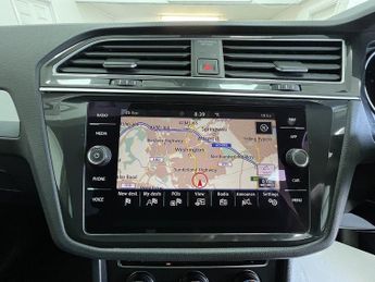 Volkswagen Tiguan TDI SE Navigation