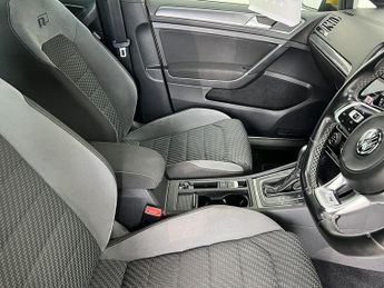 Volkswagen Golf TDI R-Line