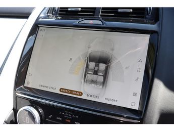 Jaguar E-PACE P300e R-Dynamic HSE