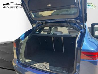 Jaguar E-PACE P300e R-Dynamic HSE