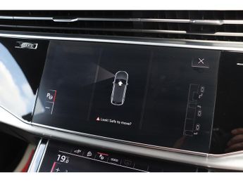 Audi Q8 TFSIe V6 S line