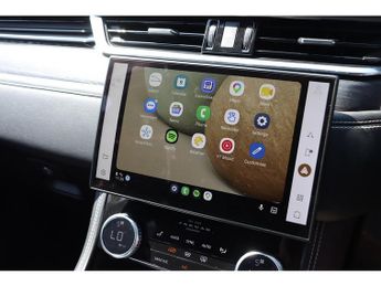 Jaguar F-PACE P400e R-Dynamic Black