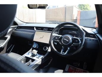 Jaguar F-PACE P400e R-Dynamic Black