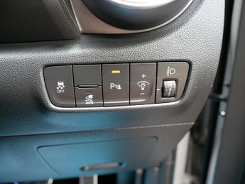 Hyundai KONA Premium