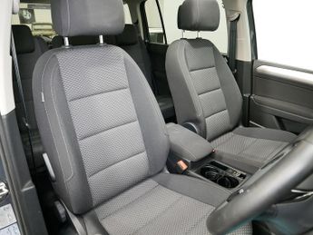 Volkswagen Touran TSI EVO SE Family
