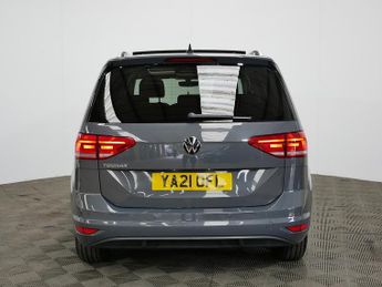 Volkswagen Touran TSI EVO SE Family
