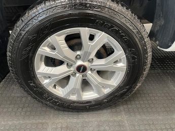 Isuzu D-Max 1.9 TD DL20 Pickup Double Cab 4dr Diesel Auto 4WD Euro 6 (s/s) (