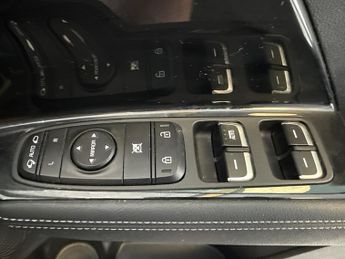 Kia Niro 1.6h GDi GPF 2 SUV 5dr Petrol Hybrid DCT Euro 6 (s/s) (139 bhp)
