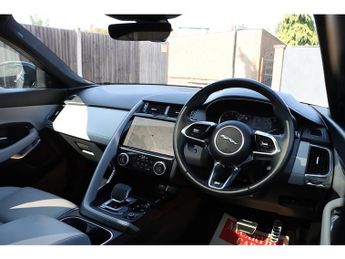 Jaguar E-PACE P300e R-Dynamic Black