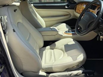 Jaguar XK8 S