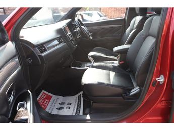 Mitsubishi Outlander h TwinMotor 4h