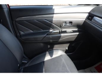 Mitsubishi Outlander h TwinMotor 4h