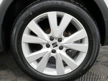SEAT Arona TSI XPERIENCE