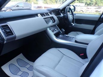 Land Rover Range Rover Sport SD V6 HSE