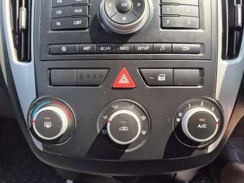 Kia Ceed CRDi 2