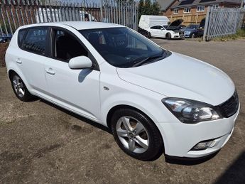 Kia Ceed CRDi 2