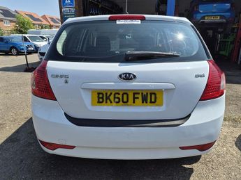 Kia Ceed CRDi 2