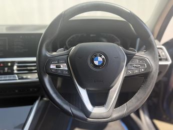 BMW 3 Series 2.0 330e 12kWh SE Pro Saloon 4dr Petrol Plug-in Hybrid Auto Euro