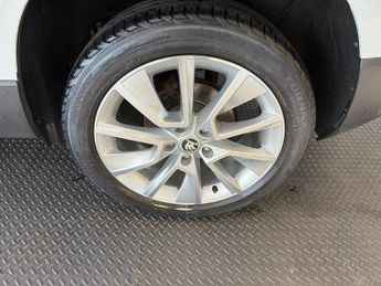 Skoda Karoq 1.6 TDI SE L SUV 5dr Diesel DSG Euro 6 (s/s) (115 ps)
