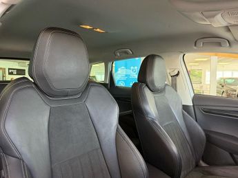 Skoda Karoq 1.6 TDI SE L SUV 5dr Diesel DSG Euro 6 (s/s) (115 ps)