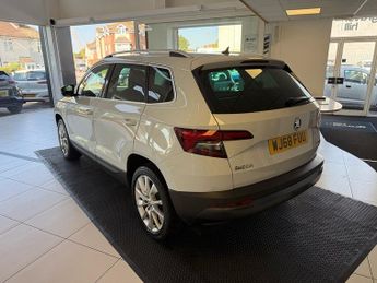 Skoda Karoq 1.6 TDI SE L SUV 5dr Diesel DSG Euro 6 (s/s) (115 ps)