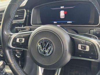 Volkswagen Golf 1.4 TSI 8.7kWh GTE Advance Hatchback 5dr Petrol Plug-in Hybrid D