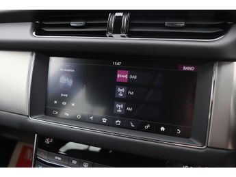 Jaguar XF i Portfolio