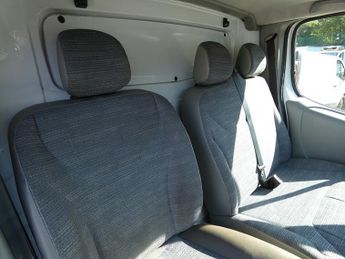 Renault Trafic dCi SL27 eco