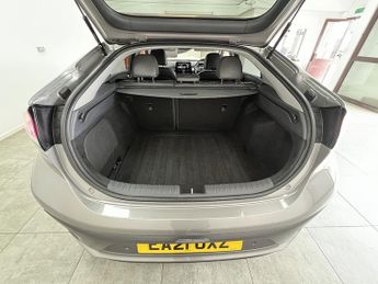 Hyundai IONIQ h-GDi Premium SE