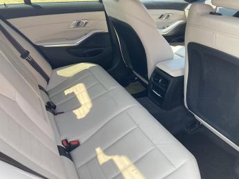 BMW 3 Series 330e M Sport