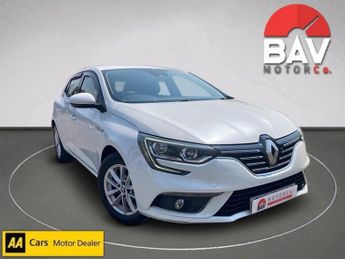 Renault Megane TCe Dynamique Nav