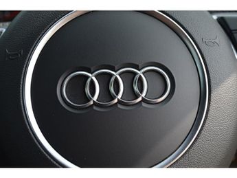 Audi Q3 TFSI CoD S line Edition