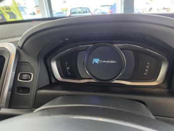 Volvo XC60 2.0 D4 R-Design Nav SUV 5dr Diesel Auto Euro 6 (s/s) (190 ps)