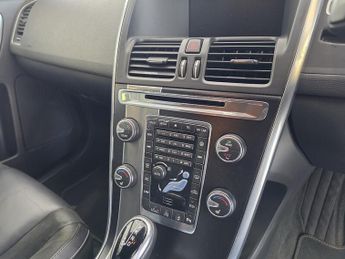 Volvo XC60 2.0 D4 R-Design Nav SUV 5dr Diesel Auto Euro 6 (s/s) (190 ps)