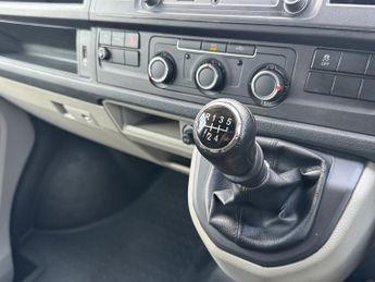 Volkswagen Transporter T6 T30 102 LWB