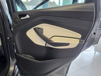 Ford Kuga T EcoBoost Vignale