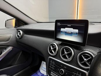 Mercedes-Benz A Class 2.1 A200d AMG Line (Premium) Hatchback 5dr Diesel 7G-DCT Euro 6 