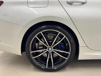 BMW 3 Series 2.0 320i M Sport Touring Auto Euro 6 (s/s) 5dr
