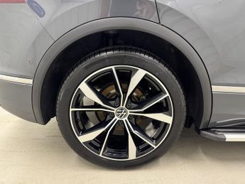 Volkswagen Tiguan 1.5 TSI R-Line SUV 5dr Petrol DSG Euro 6 (s/s) (150 ps)
