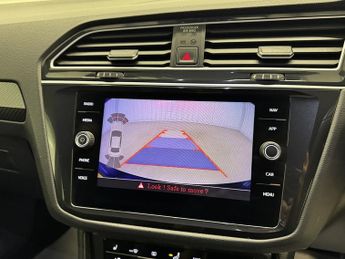 Volkswagen Tiguan 1.5 TSI R-Line DSG Euro 6 (s/s) 5dr