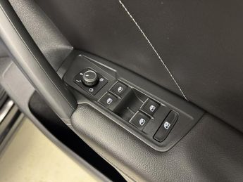 Volkswagen Tiguan 1.5 TSI R-Line DSG Euro 6 (s/s) 5dr